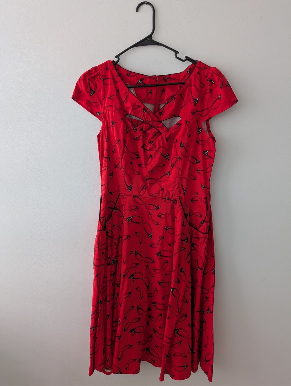 Voodoo Vixen Connie Retro Fit & Flare Dress with Black Sunglasses Print - Picture 2 of 4